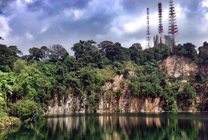 九九重阳,登高敬老。你爬过新加坡最高的山吗?俯瞰狮城的最高点