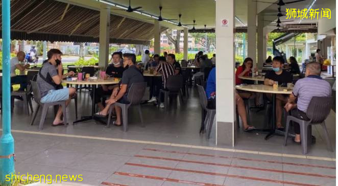 專家警告，若解封後人潮持續，新加坡可能必須重新施加限制!