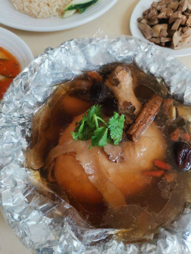 无意间发现白桥的隐藏美食“日升海南鸡饭”