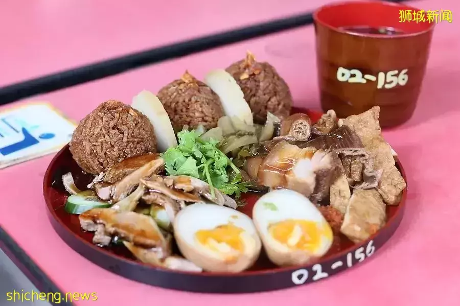 新加坡必打卡的25道國寶級美食！辣椒螃蟹、海南雞飯、炒粿條、肉骨茶