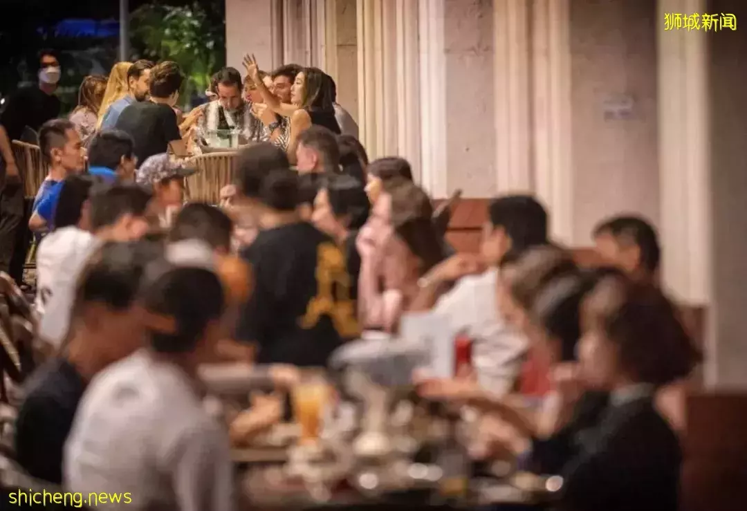 突發!新加坡組屋現不明肺結核感染群,2人死亡!多國曝“新冠+天花”病例,人畜共通