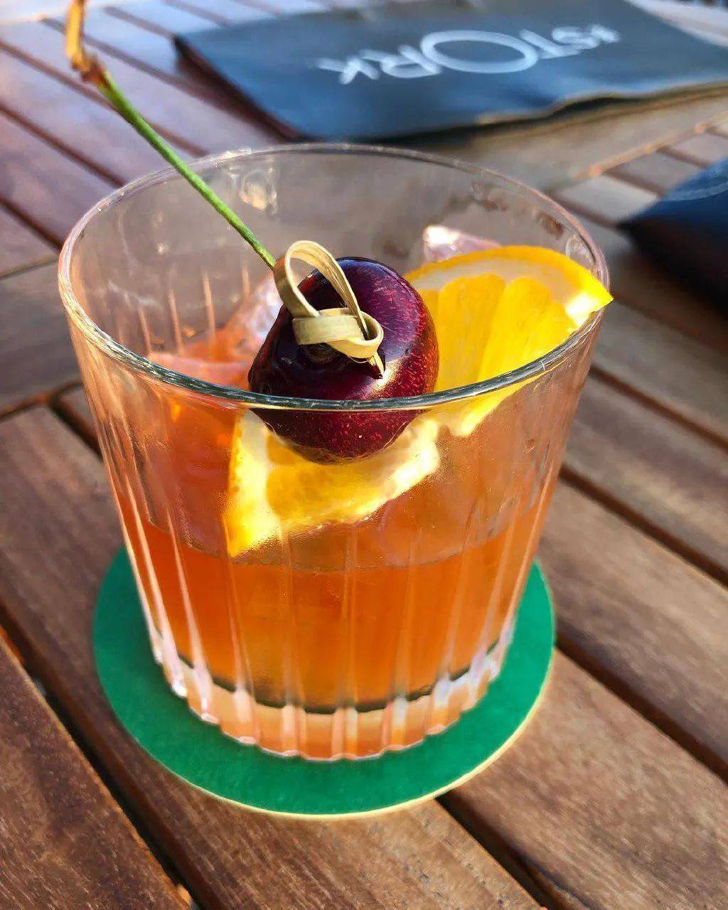 玩在獅城 想要體驗獨一無二的飲酒氛圍感?新加坡這10家高顔值酒吧你一定不能錯過