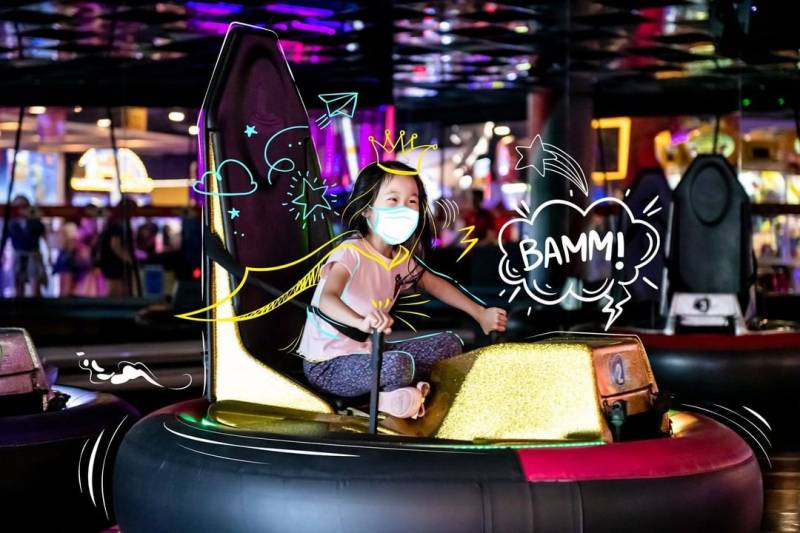 新加坡最大街機遊戲廳！Timezone 200多部街機遊戲、3大區域、保齡球道🎉 開啓狂歡趴踢