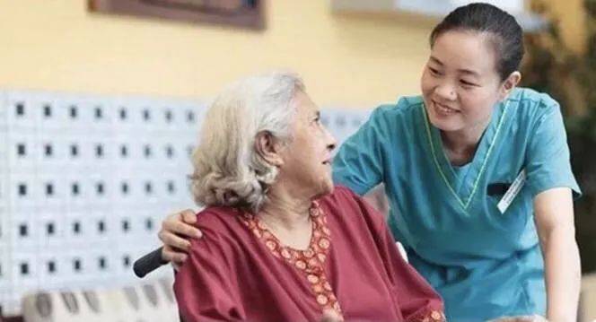 新加坡如何保障老年人的福利？這些政府直接提供的配套計劃，你需要知道