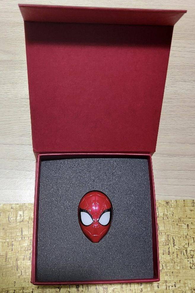 漫威迷們看過來！蜘蛛俠Ez Charm發售啦～眼鏡會亮燈哦！！So Cool