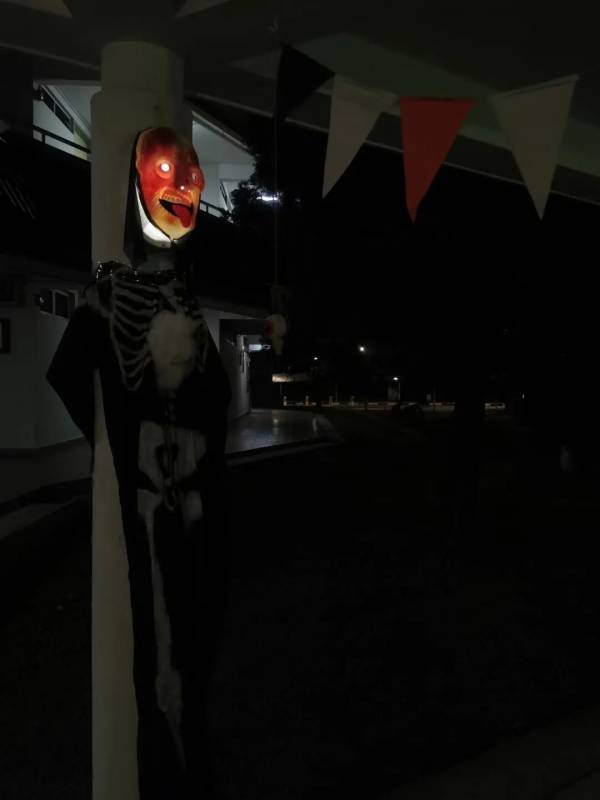 萬聖節夜晚在 NTU 走了一圈兒,我差點兒嚇出心髒病