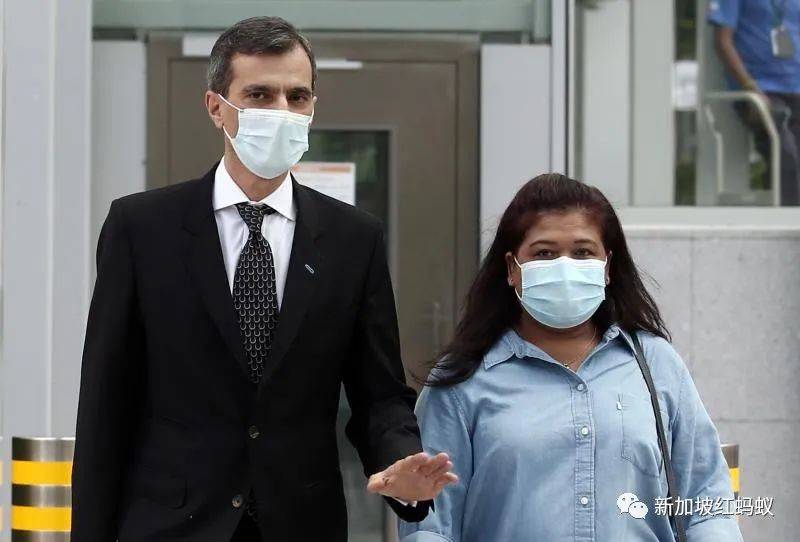 照顧新加坡長者的外籍女傭過勞,沒規範工時使她們可能被剝削