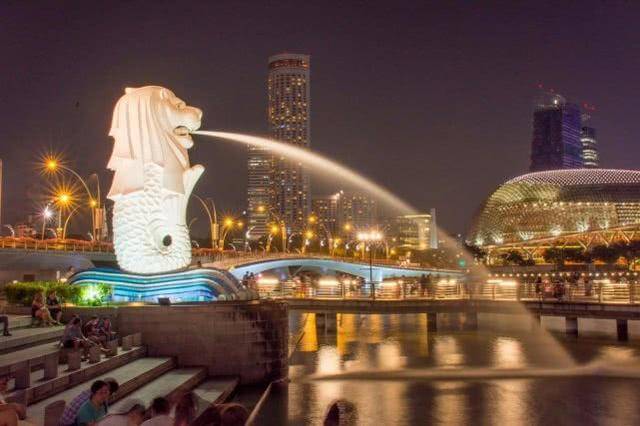 狮城——新加坡人，每天的早餐吃什么