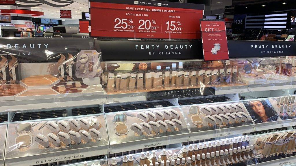 直击新加坡丝芙兰全场大促现场!除了史上最佳全场额外75折,还有拿到手软的满赠活动、低至5折的热门彩妆优惠