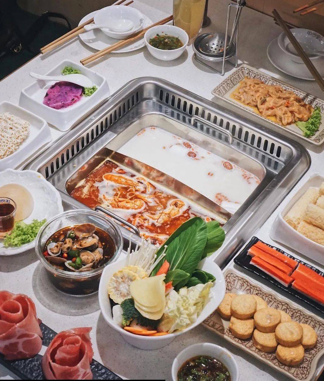 新加坡首家劇本殺火鍋店,太古裏火鍋豪送菜品大禮包+$50代金券