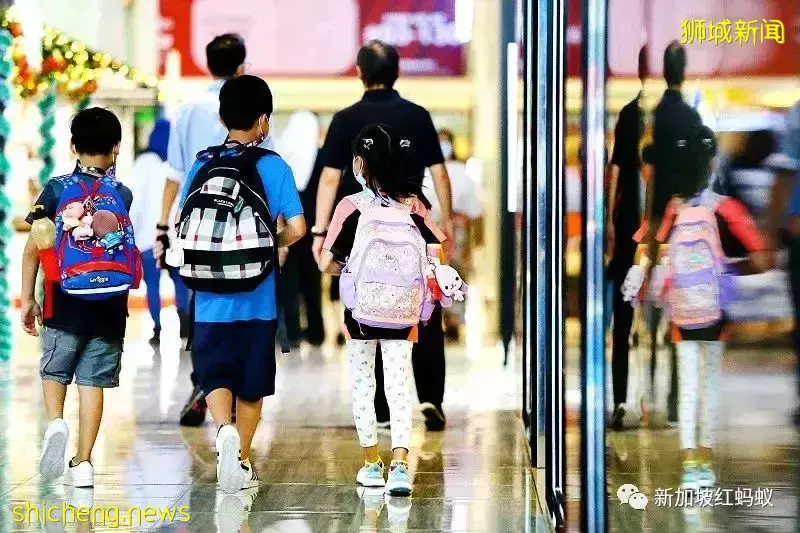 新加坡步入疫情高峰,奥密克戎变异毒株为何更易“缠上”孩童