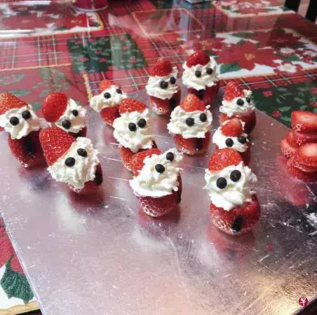 曾诗梅难忘老公唱情歌 罗美仪送性感内衣裤给闺蜜