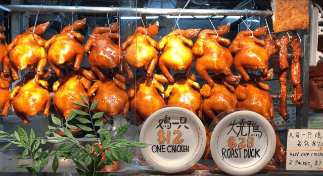 實拍探店！小夥兒在新加坡牛車水壕吃8種神秘美食，竟然