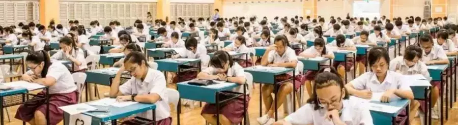 新加坡留学费用大概多少?什么样的留学生可以申请绿卡?哪个年龄段比较容易