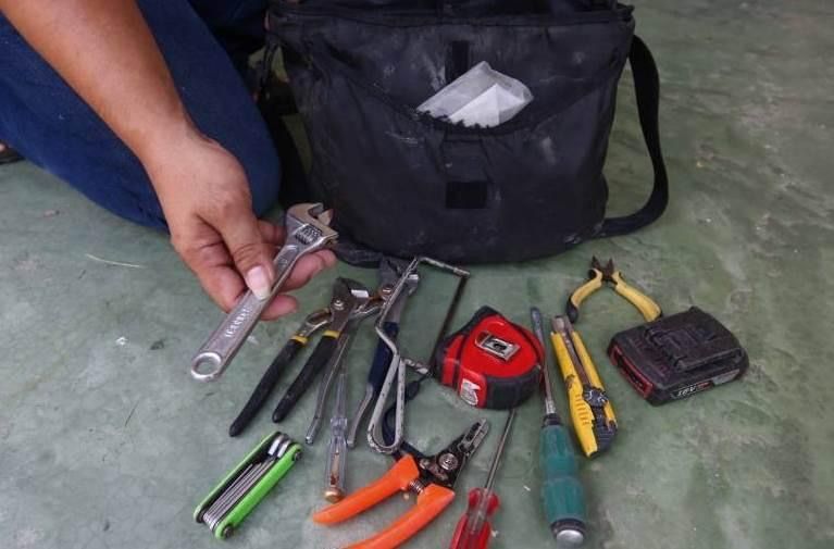 當了20年越堤族,他們終于放棄1:3的兌換率