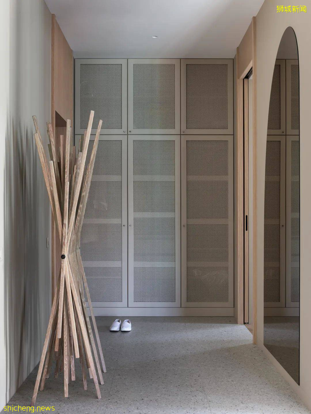 融入新加坡文化的极简公寓