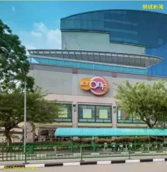 8人平分1900萬新幣！新加坡全民瘋狂買彩票、鋪滿整個房間！他連中頭獎+二獎