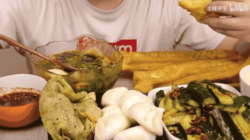 央视点名大胃王们!疫情未完,一场波及全球的危机正在发生