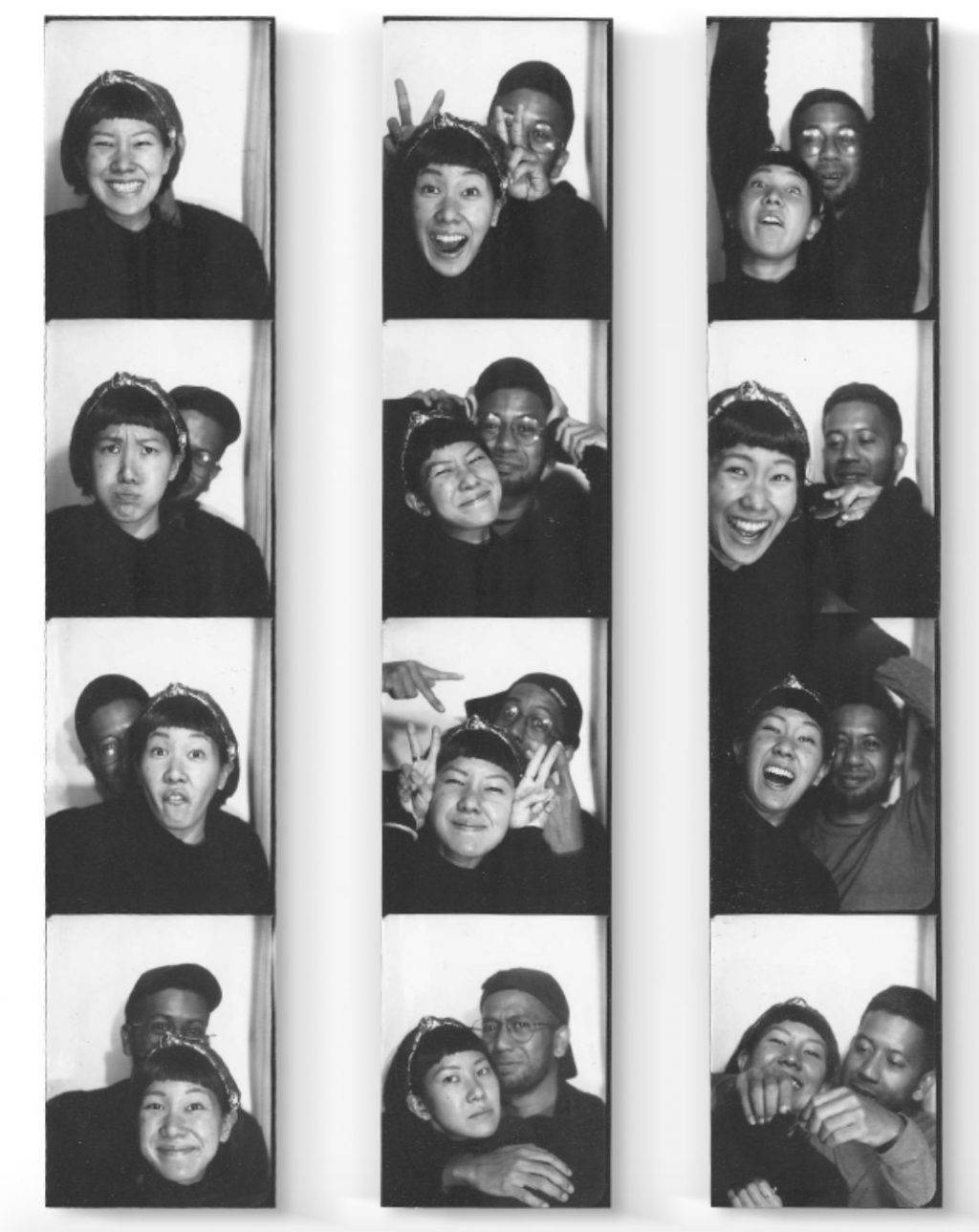 自助打卡照相亭📷 沒有攝影師的小黑屋，S$4就能擁有複古膠卷大頭貼！穿越時光不是夢😎