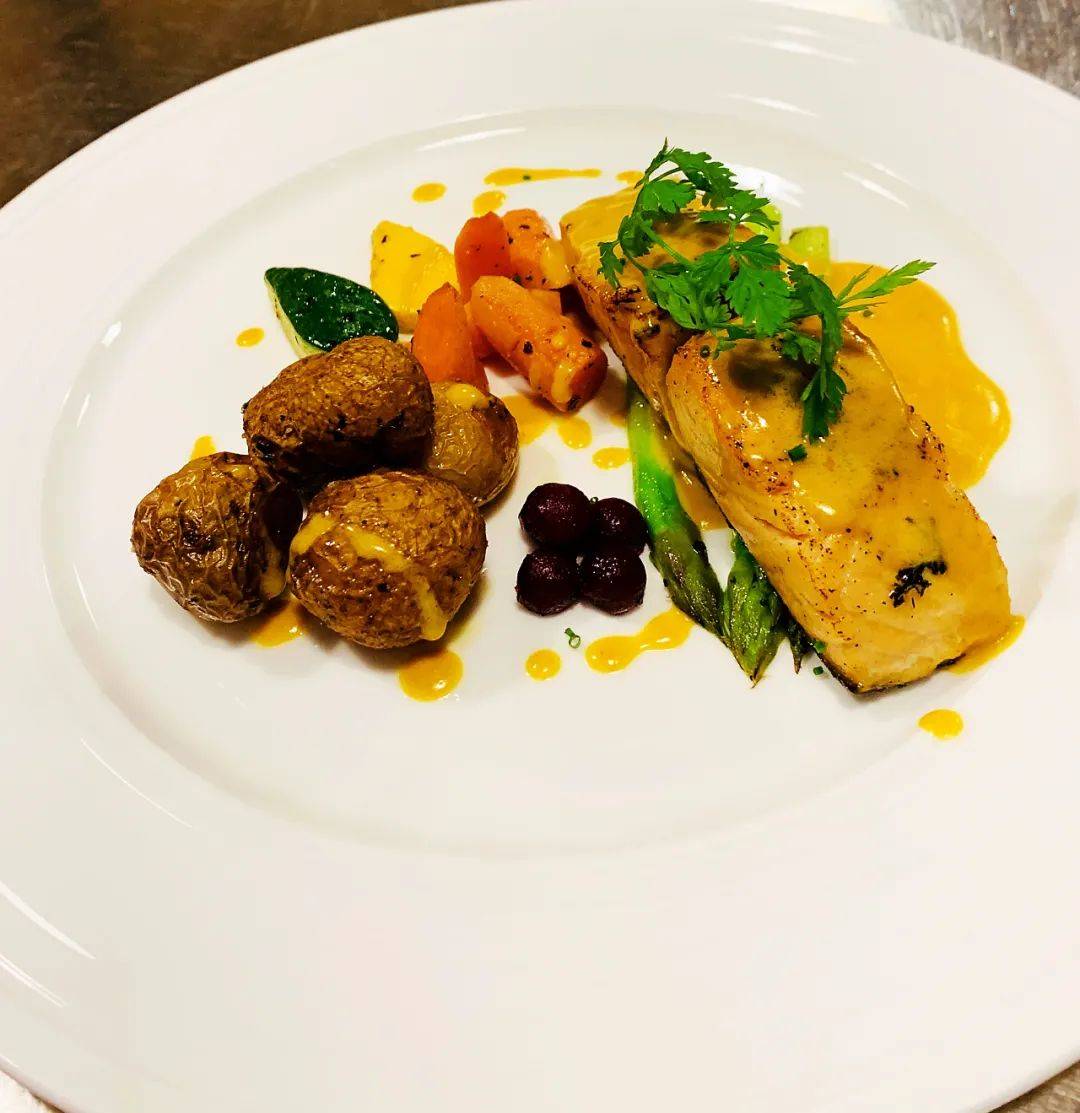 新加坡夜間野生動物園，現在可以搭帳篷吃晚餐了