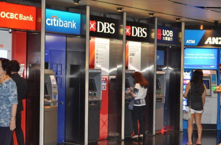 在新加坡，35岁之前到底可以存到多少钱呢