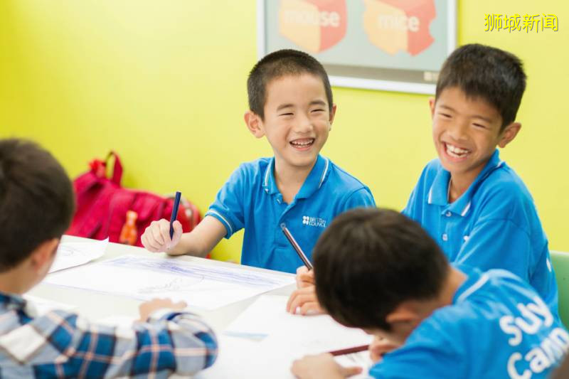 別被新加坡人的Singlish騙了!真實的英文水平竟然是這樣