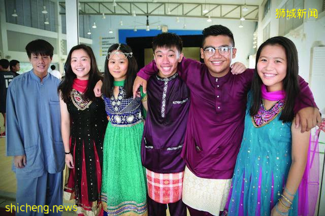 新加坡华人为什么歧视印度人？尴尬的印度裔，新加坡的老三不好当