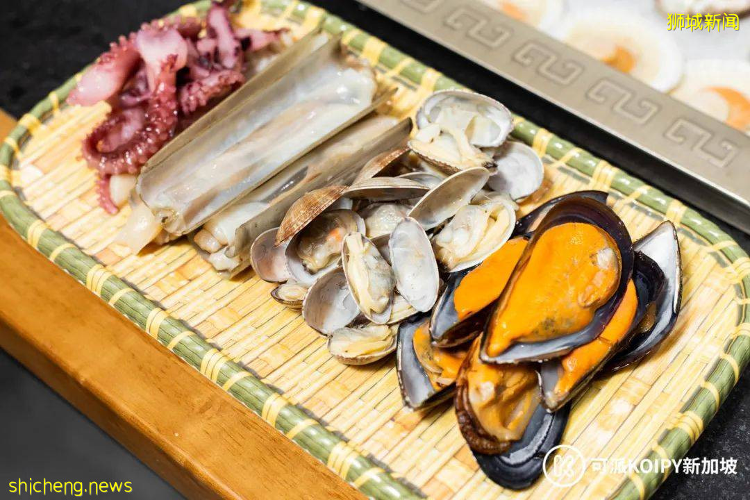 小木凳自助火锅新店开业两人同行一人免单，还送菜