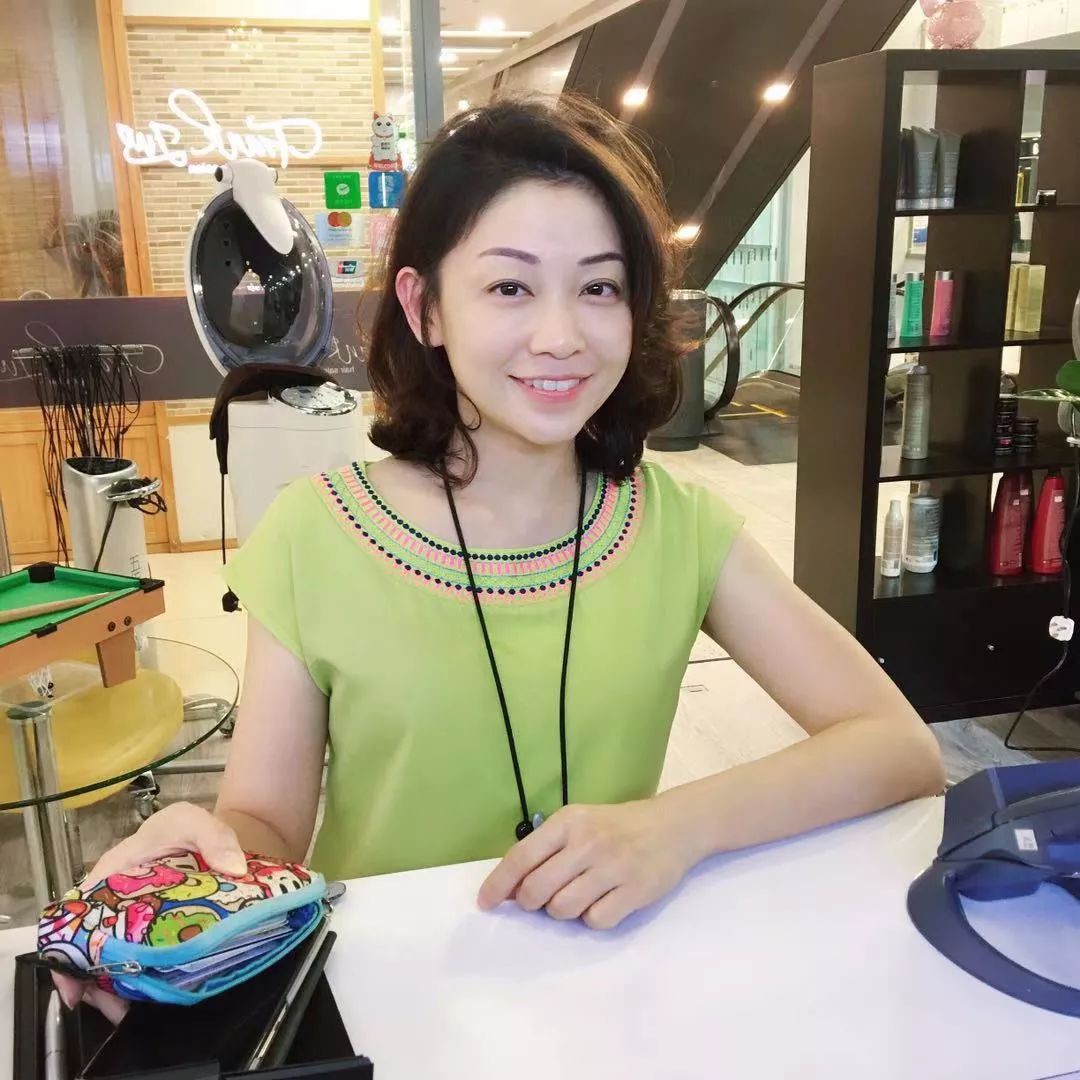 新加坡华人圈里最贵的发型师,又一家新店开业(底部福利)