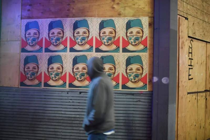 “字述一年”：新常態下與口罩爲伍，“罩”當選年度漢字