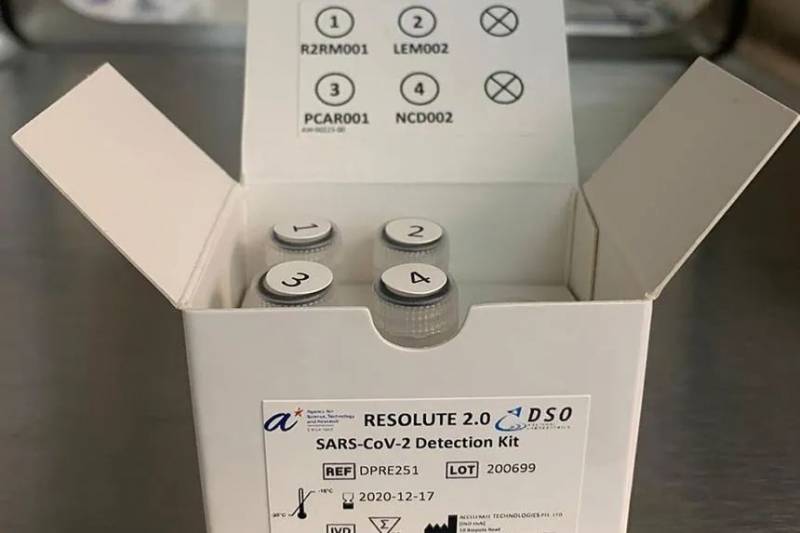 再也不用戳鼻孔！新加坡发明的超舒适新冠检测方法来啦