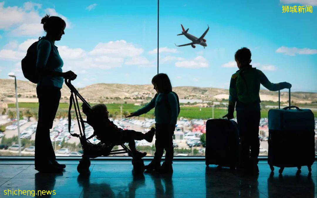 新加坡有医生因新冠去世！未接种疫苗限制将更多！12岁及以下儿童可随家人出国旅行