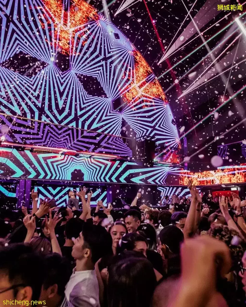 新加坡最大最豪華夜店Marquee時隔兩年終于重開!蹦迪到天明