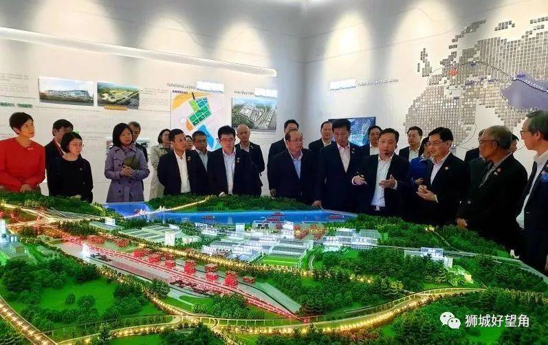 新中签涉教育金融等九份合作协议