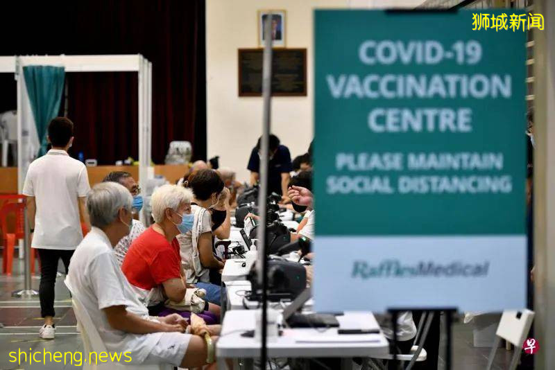 冠病疫苗接种间隔期延长 新加坡部长解释其中益处