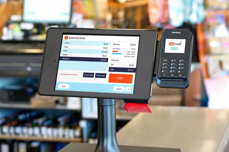 当人们都在讨论“要被AI替代”时，新加坡科技设计大学悄悄开设了一门课程