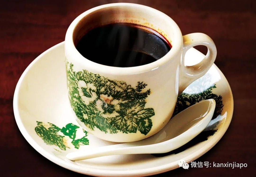 唤醒新加坡的，不是晨风朝阳，也不是闹钟，是浓浓的KOPI O