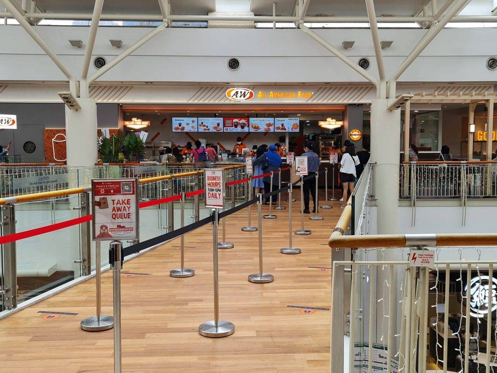 A&W在裕廊开设第4家门店，大排长龙 