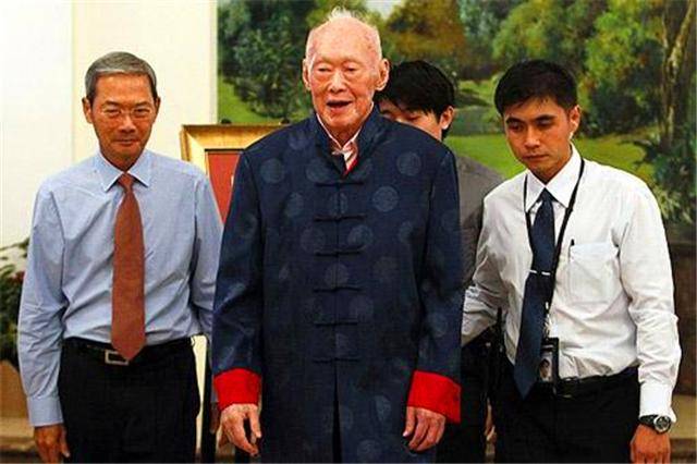 新加坡國父李光耀，功過留與後人說