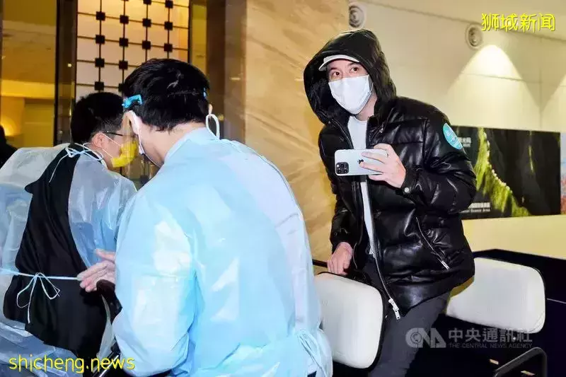 最新！李靓蕾曝光王力宏簡訊，送4億豪宅當封口費！徐若瑄：沒有對不起新加坡老公