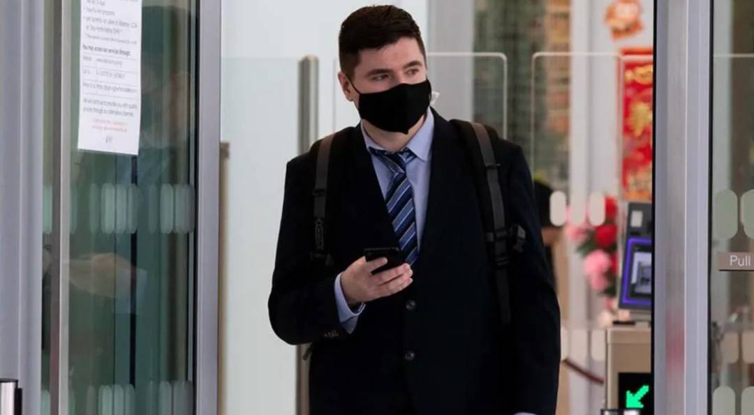 人神共憤！新加坡外籍老師，竟對3歲學童下手