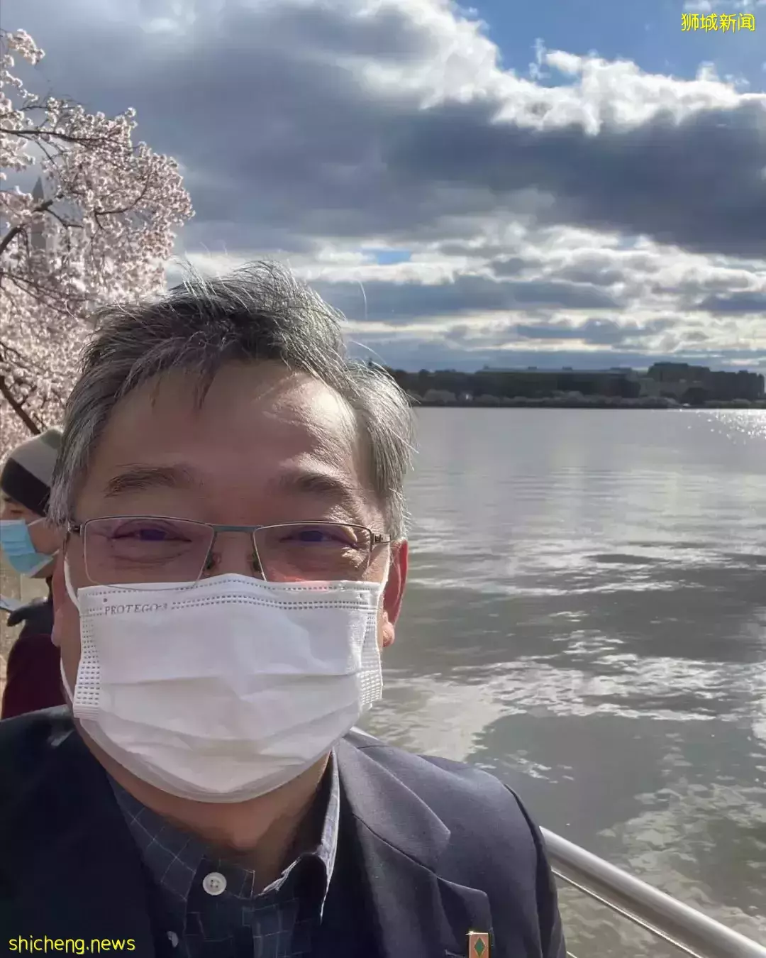 新加坡总理李显龙出访美国!打卡樱花树、白宫、还聊了这些