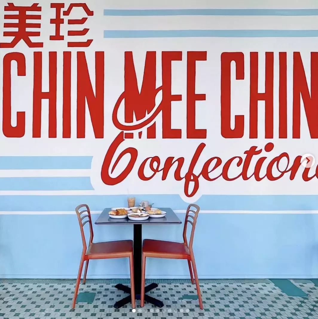 春天来到,找个阳光暖暖的午后一起去喝杯咖啡吧!坡岛这几家氛围感满满的咖啡店你一定不能错过