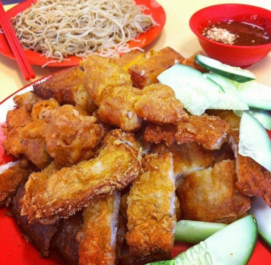 必尝小吃:新加坡10家最好的“Ngoh Hiang”五香虾饼摊位