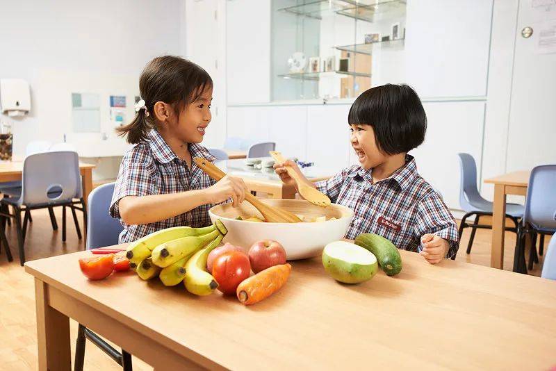 揭秘!新加坡神秘的托婴中心,2个月新生儿也收!靠谱吗