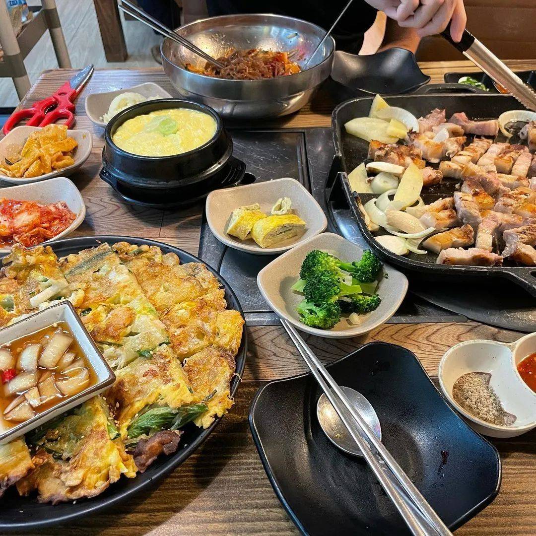 狮城MRT美食 Beauty World隐藏美食合集,韩餐、大阪烧、复古Cafe,完美周末get