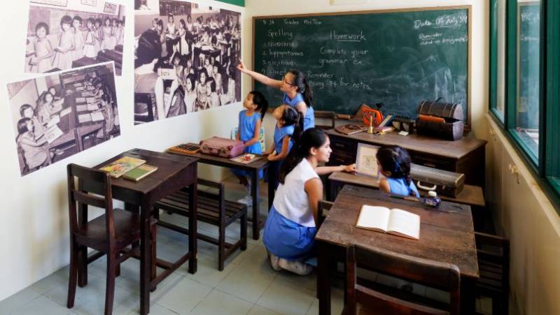 刚刚！全世界都羡慕新加坡这个养娃天堂，又天下第一