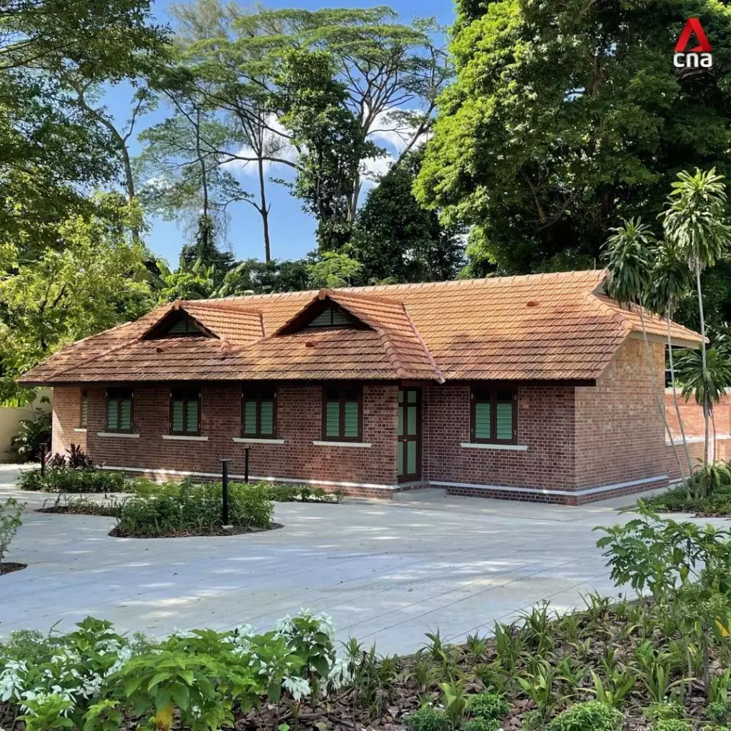 徒步好去处💪🏻新加坡最古老的“武吉知马火车站”整修后重新对外开放！办公楼变身成为复古咖啡厅☕️ 