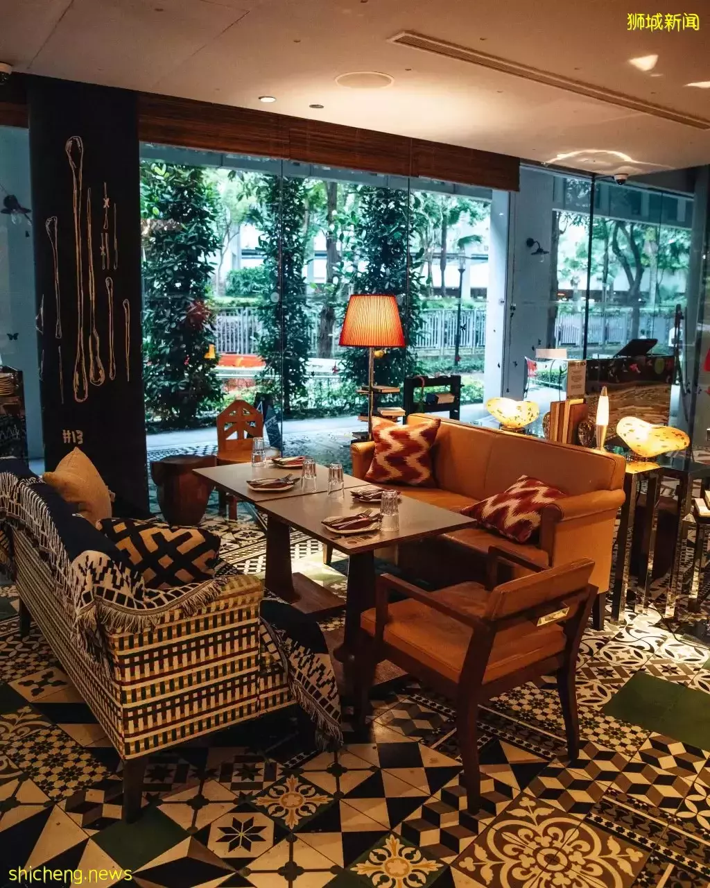 高级酒店餐厅新鲜生蚝只要1新币/个！仅限每周五，快去订位吧