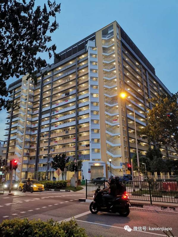 “在新加坡外出都不愁下雨没带伞,也不怕晒到炽热太阳”